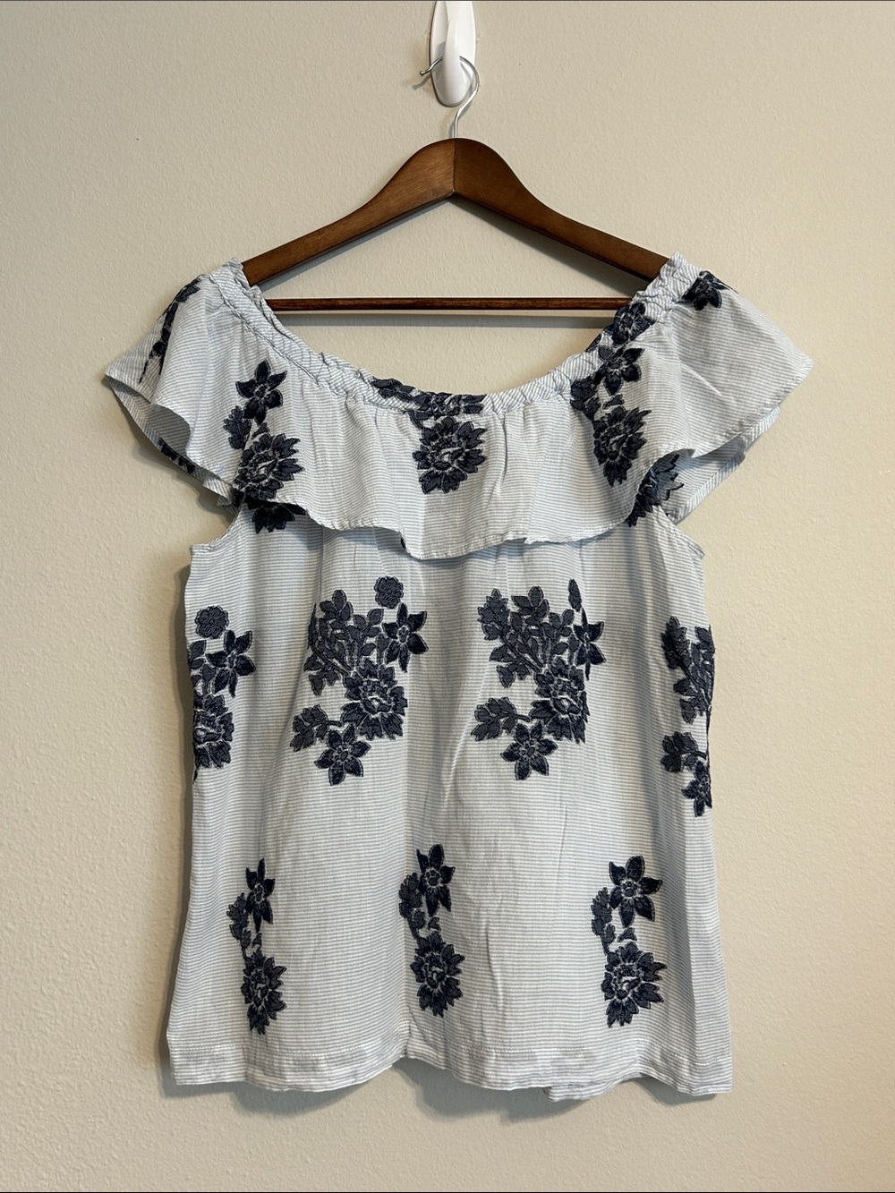 100% Cotton J. Jill Embroidered Off‑Shoulder Ruffle Top – S